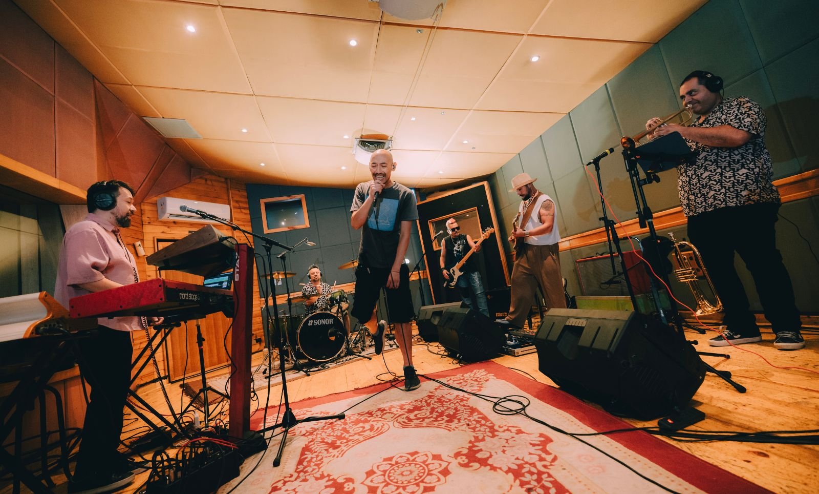 Papanegro ensayando